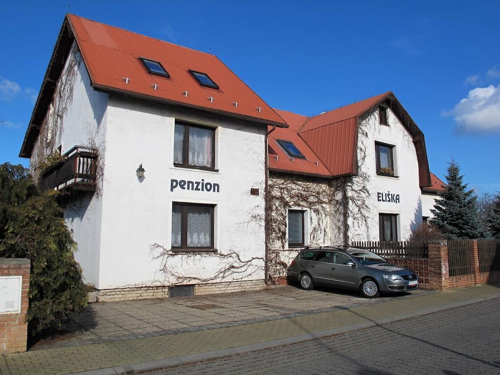 Penzion Eliska Prag Exteriör bild