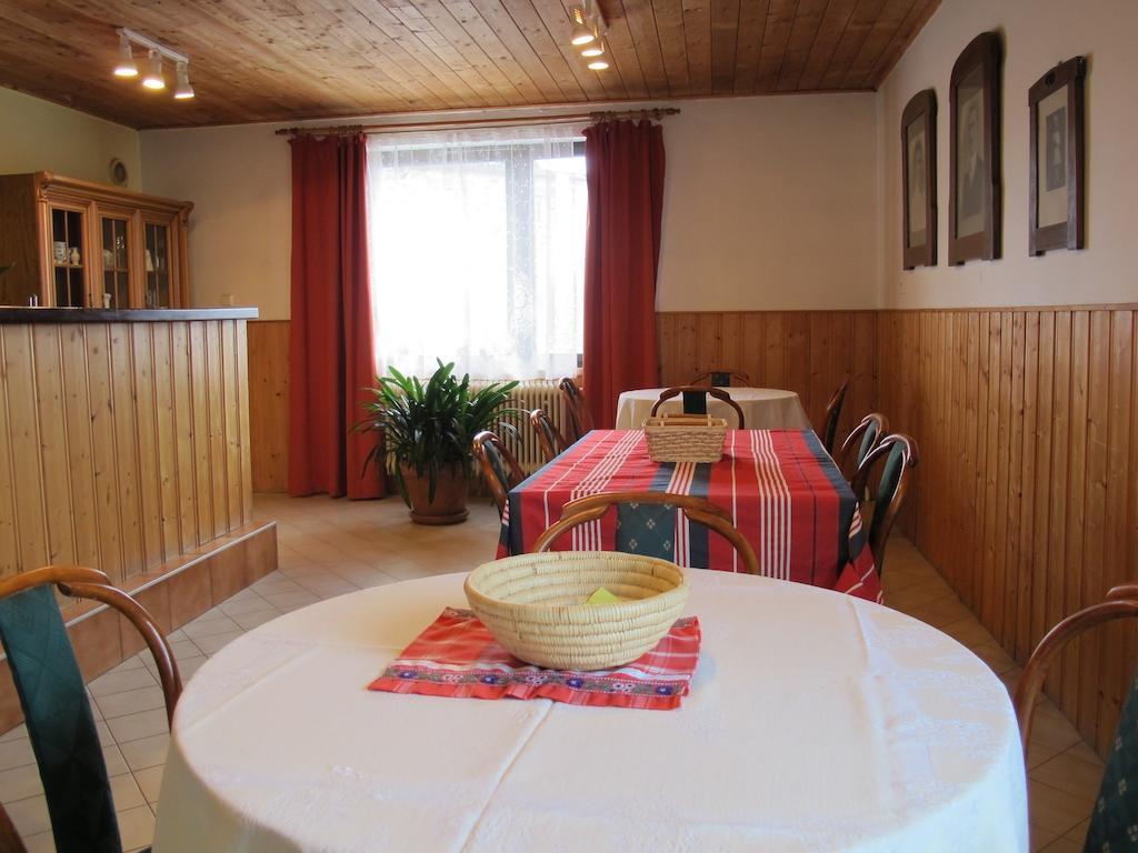 Penzion Eliska Prag Exteriör bild